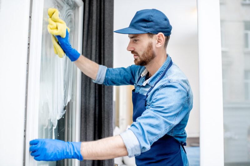 When it comes to residential window cleaning, you should know the prices you can expect to pay. Learn more about the average cost by clicking here.