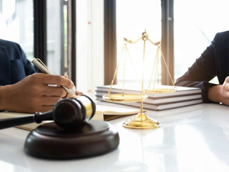 5 Key Qualities to Look for in a Whistleblower Lawyer