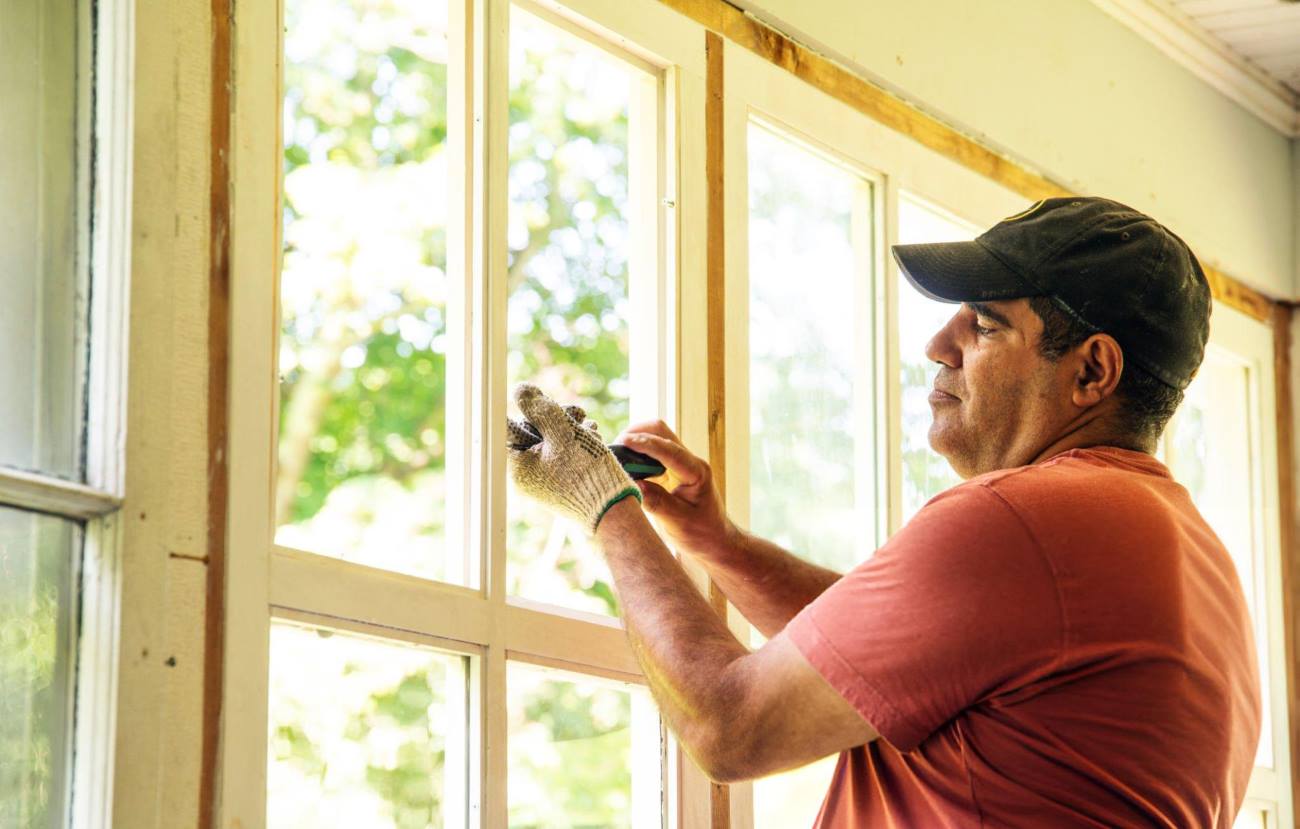 signs when it's time to replace your windows